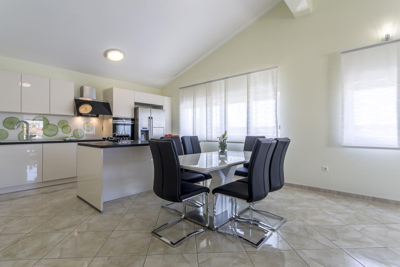 Apartmani Lukic Split Exterior foto