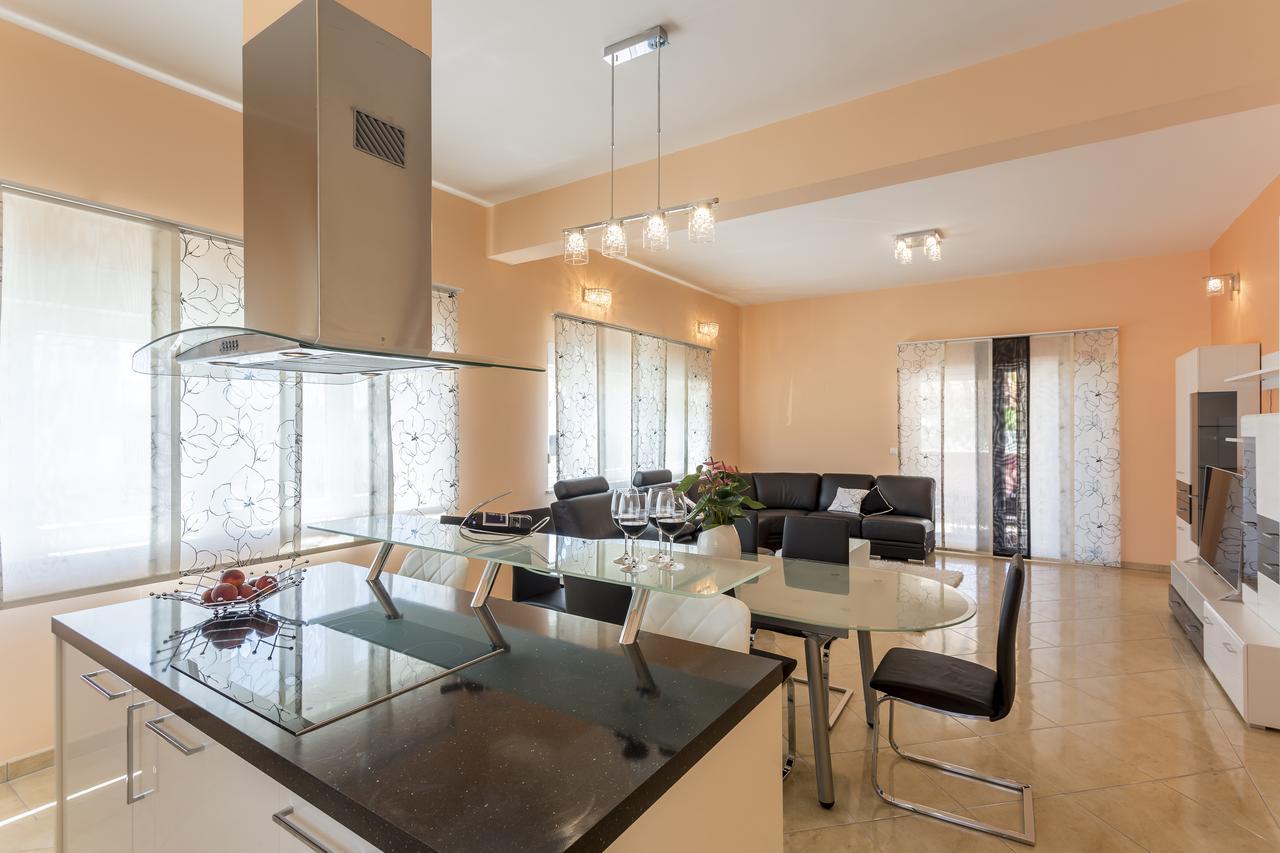 Apartmani Lukic Split Exterior foto